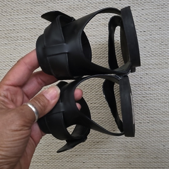 Vince Striped Snake Ankle-wrap Sandals - Picture 10 of 11